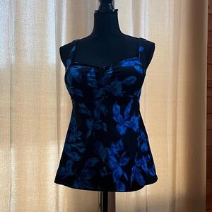 Lands End tankini built in bra 34DD / 36D.  NWOT